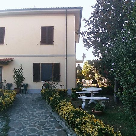 La Bicicletta Rossa B&B Cenaia Εξωτερικό φωτογραφία